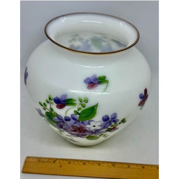 Vintage Consolidated Phoenix Glass Handpainted Regent Violets Art Glass Vase - Picture 9 of 10
